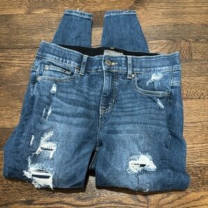 Torrid Distressed Jeans 💙